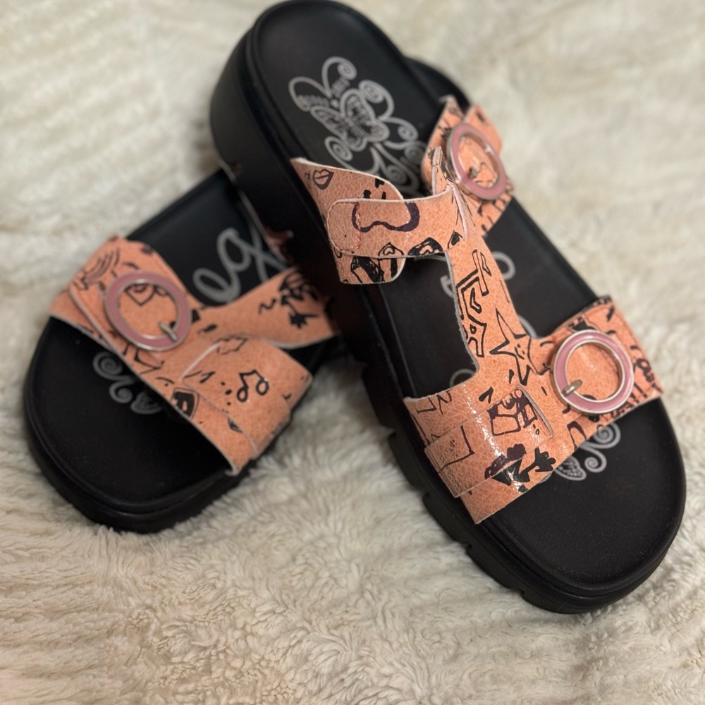 Alegria by Pg Lite Red pink scribble VIT-301 slip on sandals size 37 6.5 / 7